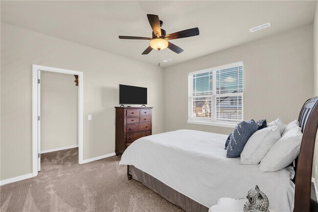 Building Photo - 442 SW Glover St