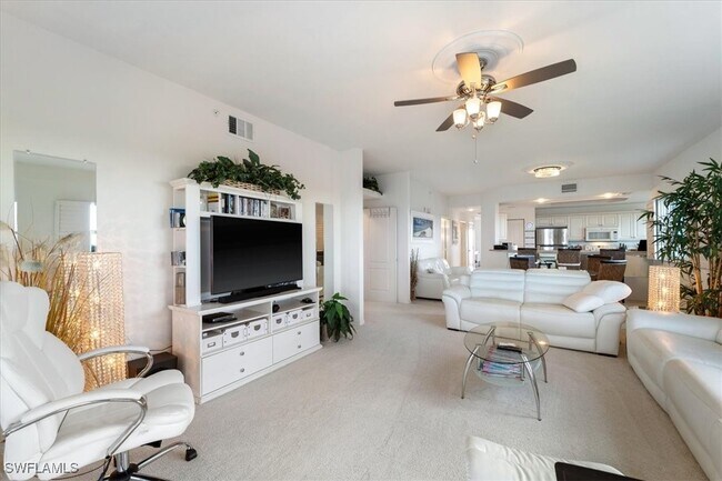 Building Photo - 14819 Laguna Dr