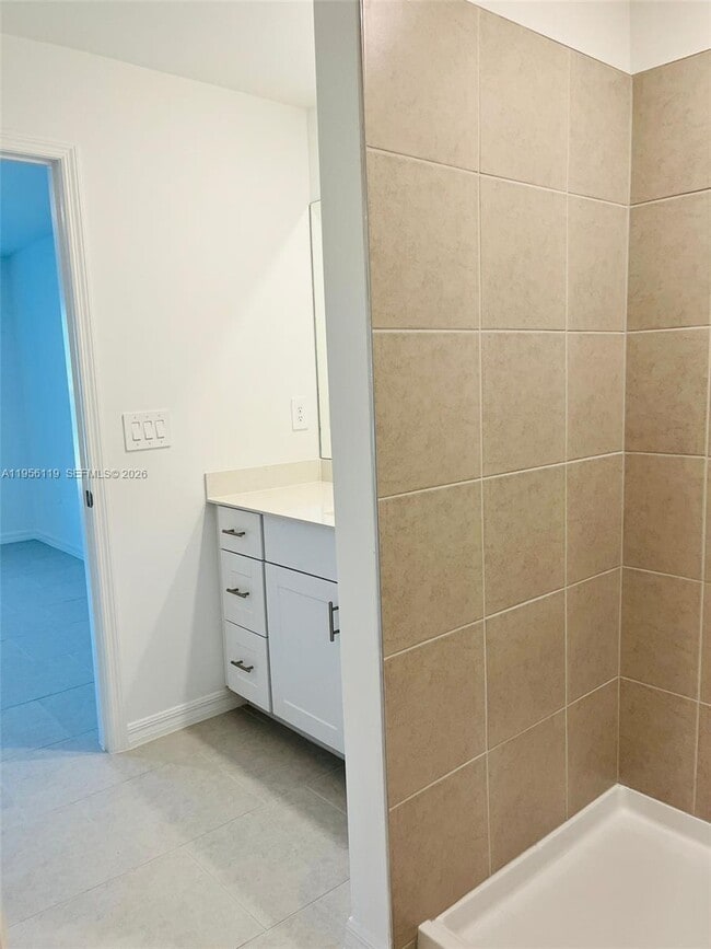 Building Photo - 17603 Paradiso Wy