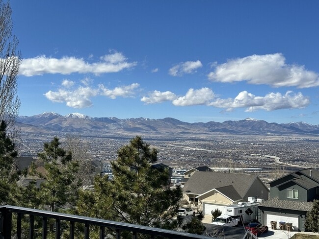 Building Photo - 113 Manilla Dr