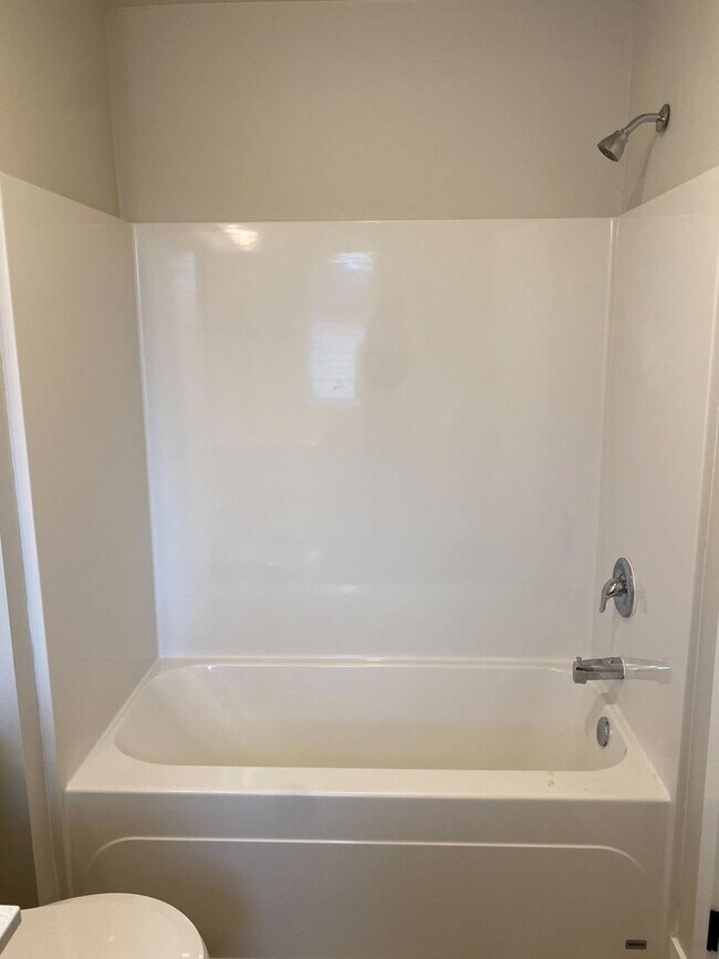 Building Photo - Brand new 3 and 4 Bedroom Townhomes in Lacey!