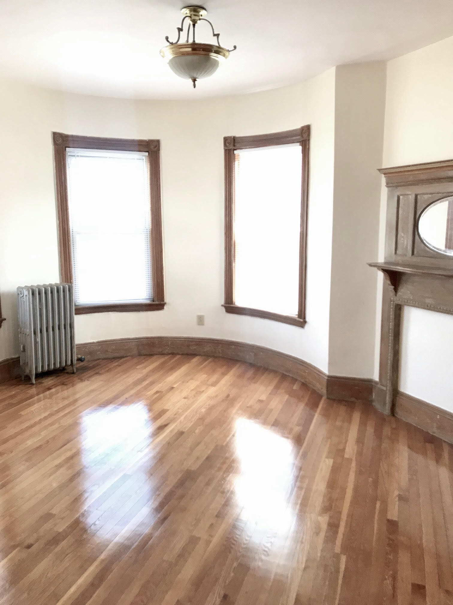 Building Photo - 336 Centre St