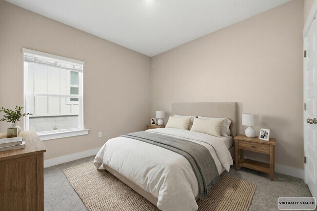 Building Photo - 201 Lyla Ln