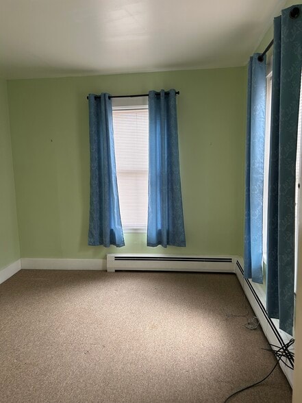 Bedroom - 16 Church St
