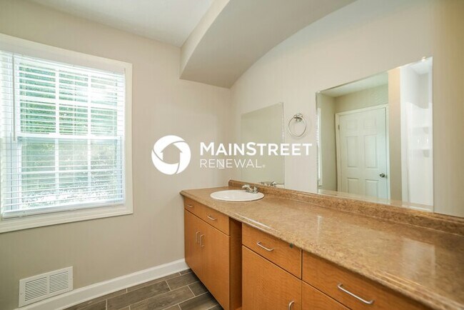Building Photo - 3 Bedroom Pet-Friendly Home in Powder Springs, GA with Main Street Renewal