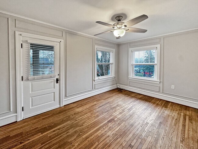 Building Photo - 1116 Woodmont Ave