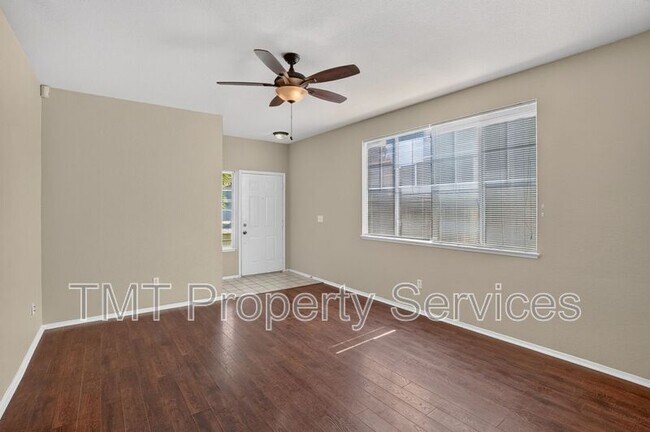 Building Photo - 8874 Mandalay Way