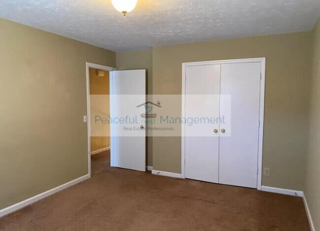 Building Photo - 6339 Olde Towne Dr