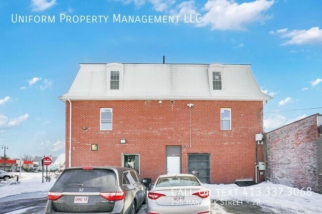 Building Photo - 296 Hancock St