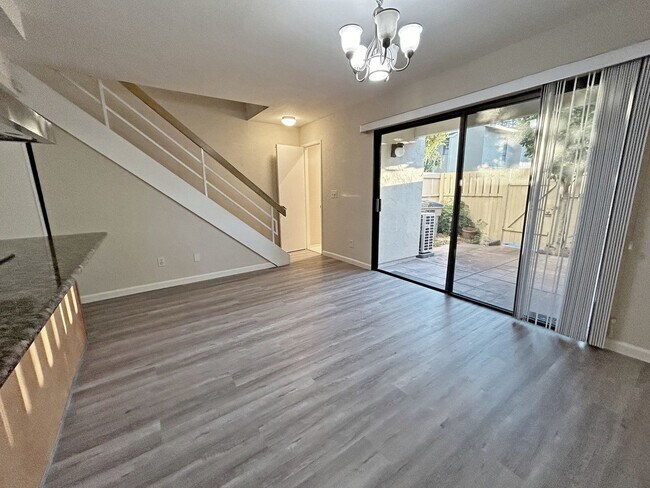 Building Photo - Bright and quiet two-story townhouse situated in the friendly Sunset Oaks community with an award...