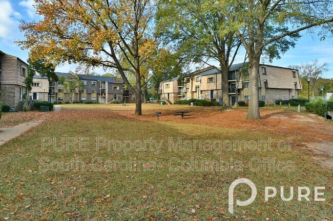 Building Photo - 1323 Old Manor Rd
