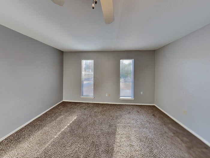 Building Photo - 7767 Water Park Ln