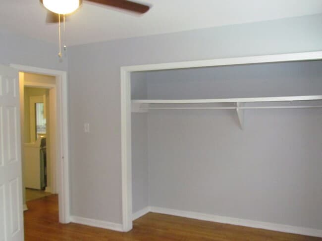 Building Photo - 2054 Emogene St