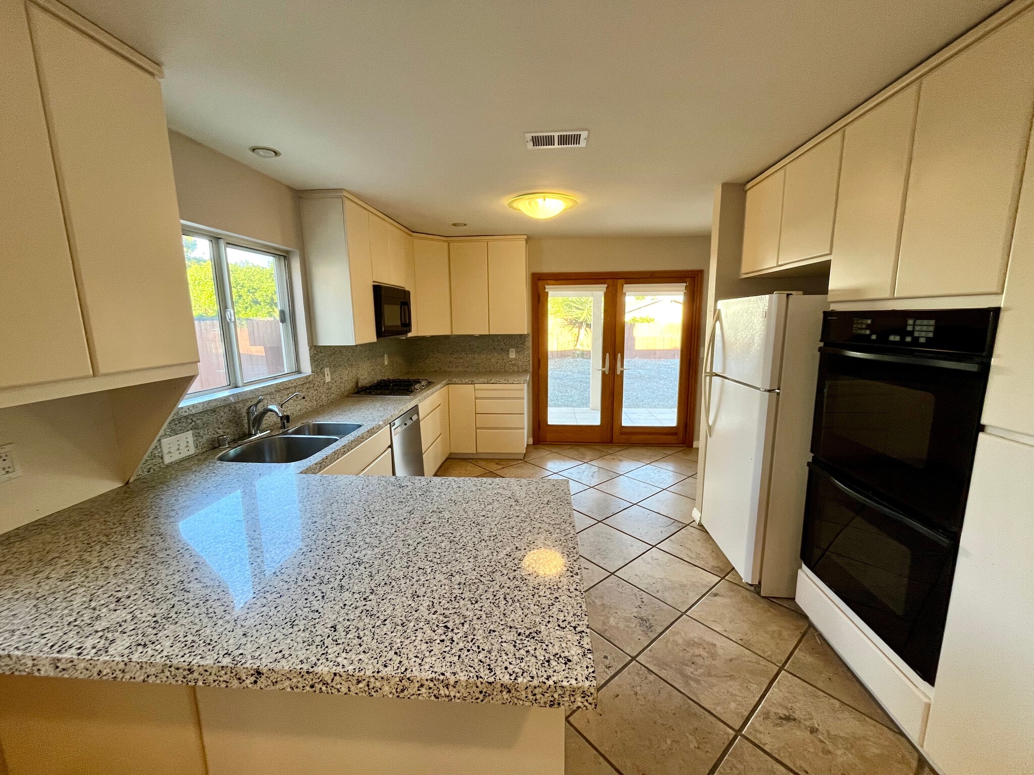 Building Photo - 1594 Boulder Creek Rd