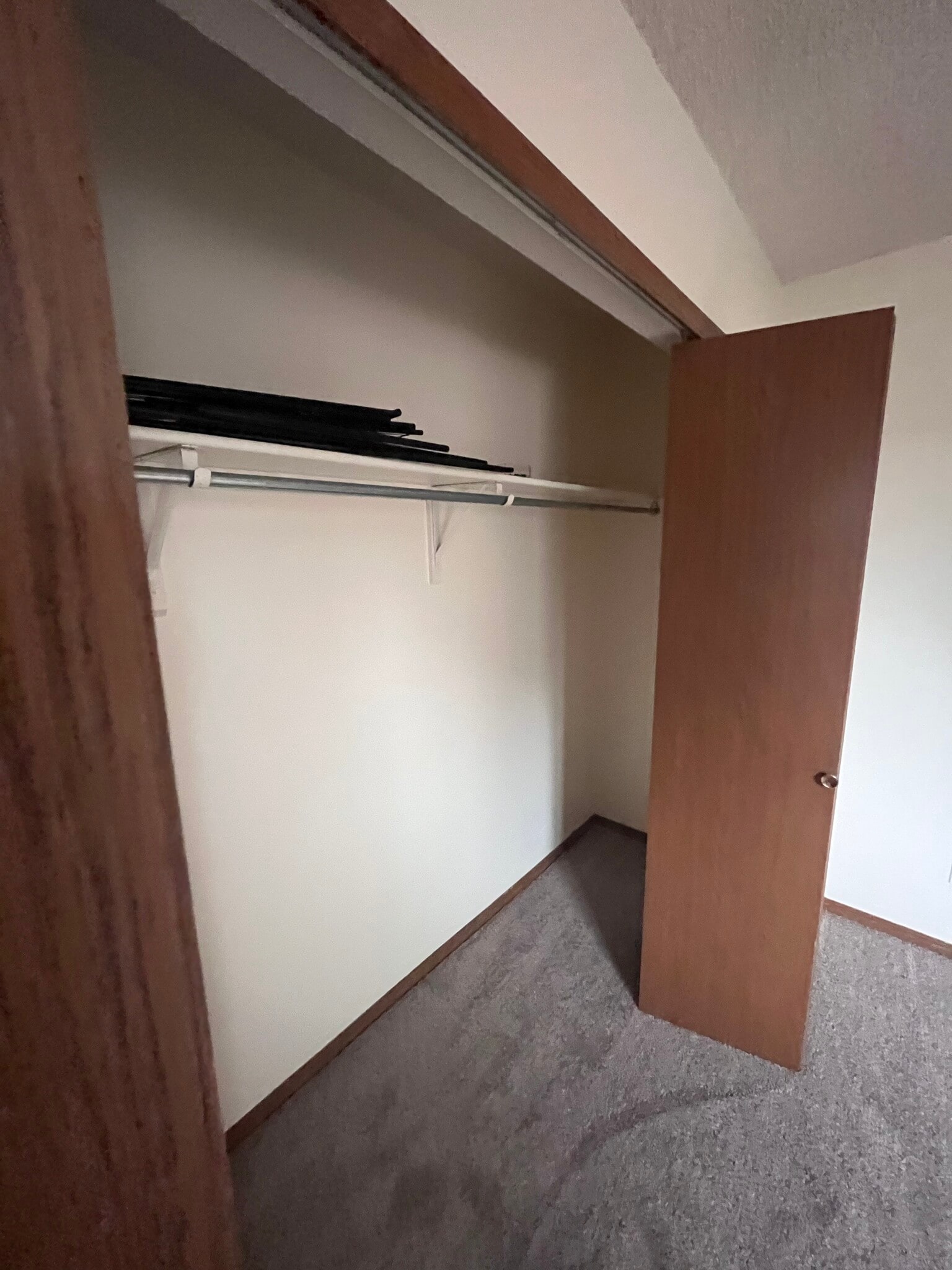 Extra Large Closets - 3714 Oro Blanco Dr