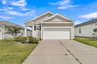 Building Photo - Modern Comfort in the Heart of Ladson