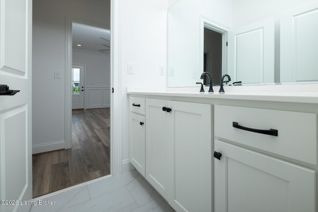 Building Photo - 6024 Passionflower Dr