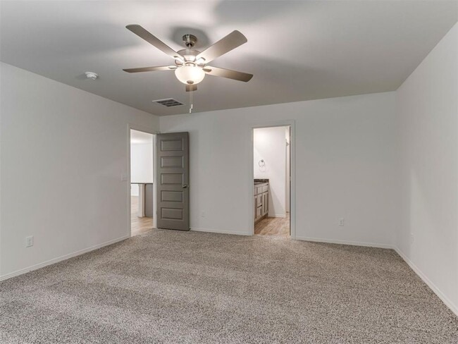 Building Photo - 10653 SW 18th St
