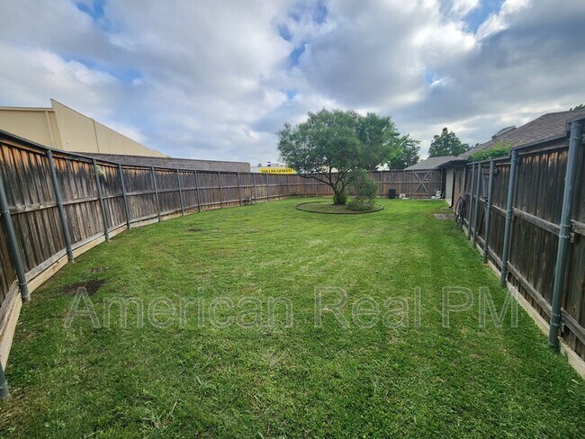 Building Photo - 3718 Galloway Ln