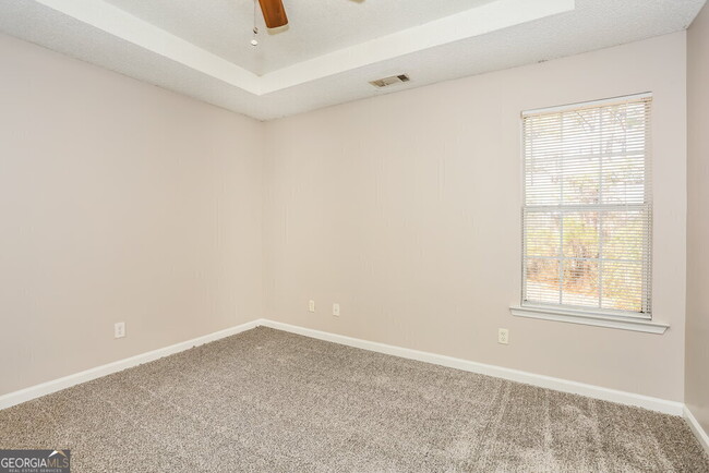 Building Photo - 1374 N Hampton Dr