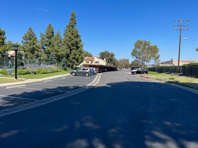 Building Photo - 1706 Sinaloa Rd