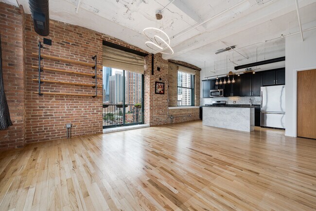 Building Photo - 1322 S Wabash Ave