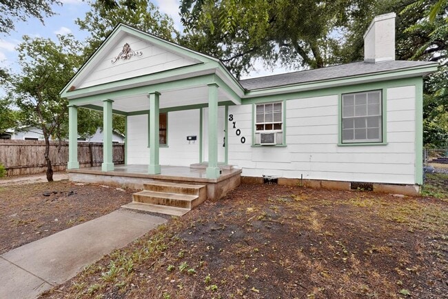 Building Photo - 3100 Breeze Terrace