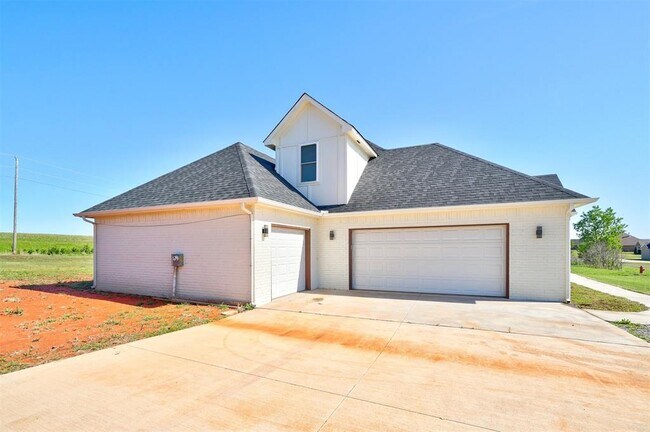 Building Photo - 4351 Whitetail Blvd