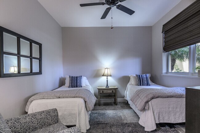 Building Photo - TURNKEY FURNISHED EXECUTIVE RENTAL IN BURN...