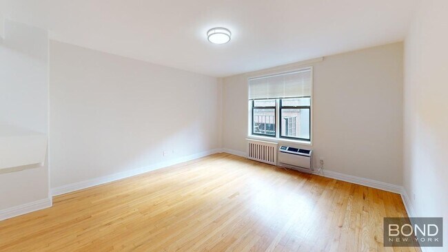 Building Photo - 151 West 16th-5H