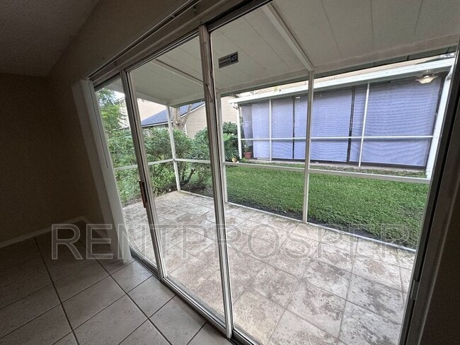 Building Photo - 5980 Scotchwood Glen