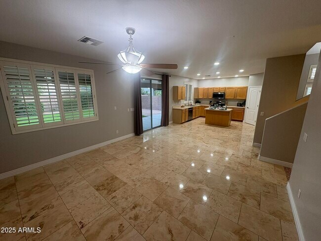 Building Photo - 17633 N 41st St