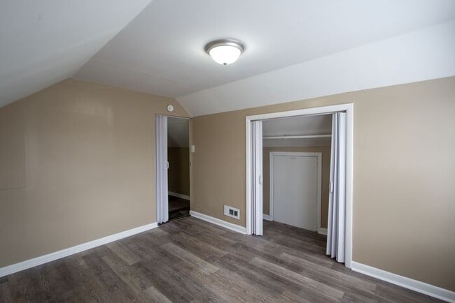 Building Photo - 3101 Medford Ave
