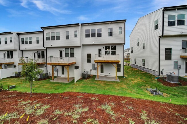 Building Photo - Gorgeous Brand New Townhome in Concord nea...