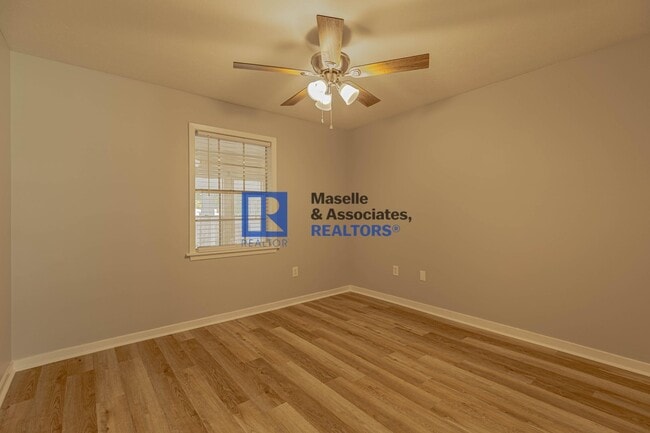 Building Photo - Charming 4-Bed, 2.5-Bath Home in the Heart...