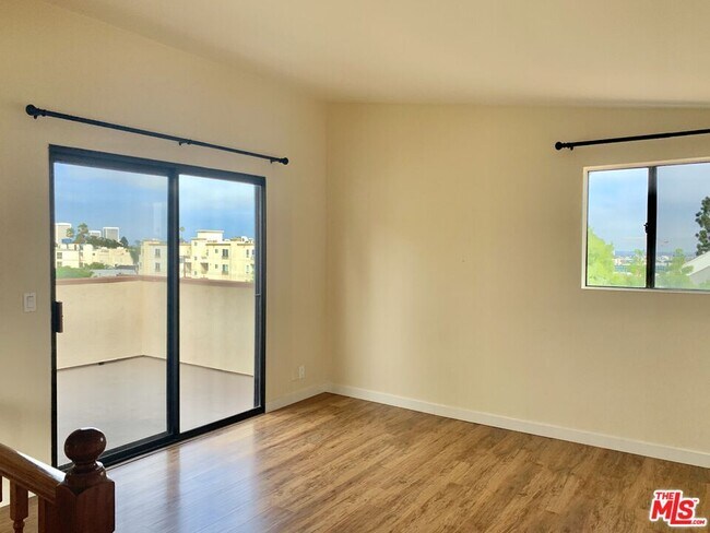 Building Photo - 12412 Texas Ave