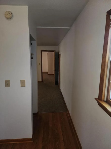 Building Photo - 20 W College Ave