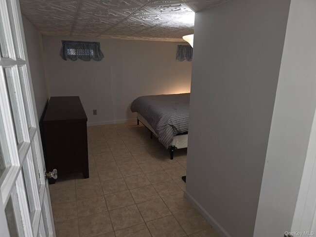 Building Photo - 1260 Little Neck Ave