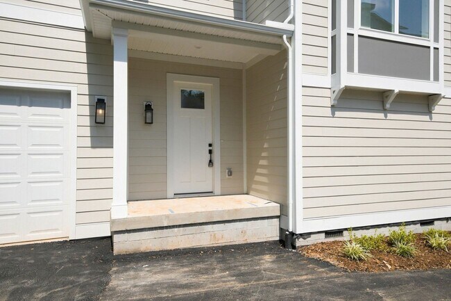 Building Photo - 508 Waycross Dr
