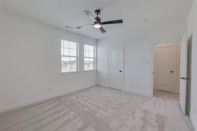 Building Photo - 611 Hummingbird Dr