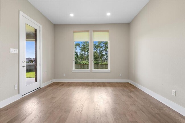 Building Photo - 24815 Pavonia Lake Ln