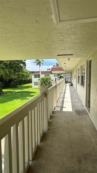 Building Photo - 4163 SW 67th Ave