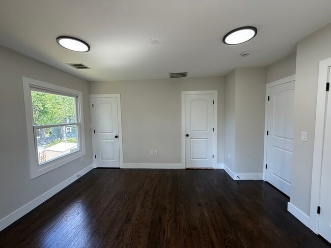 Building Photo - 1471 Frances Ln
