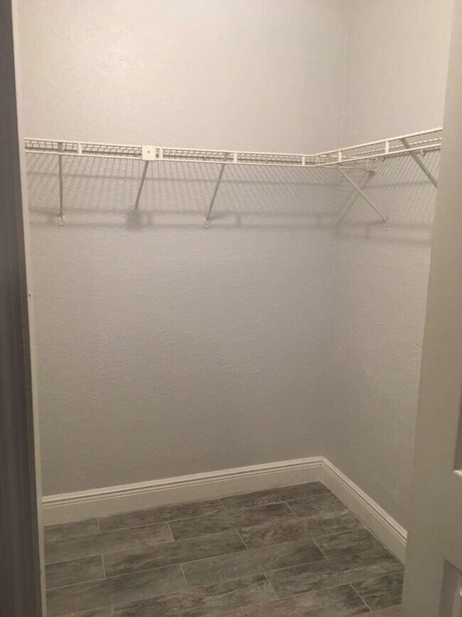 Building Photo - 10670 SW 156th Pl