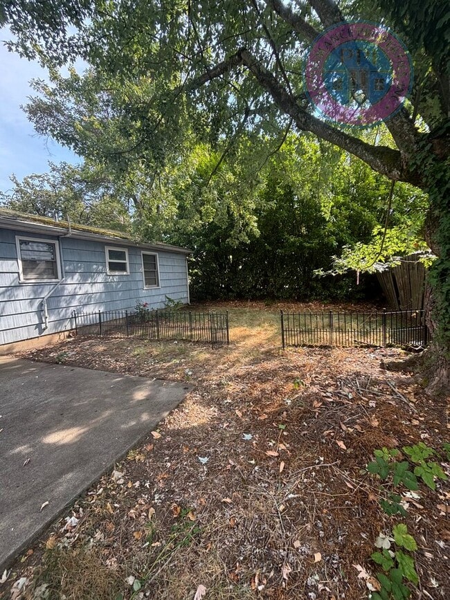 Building Photo - Charming Home in NE Parkrose , David Dougl...