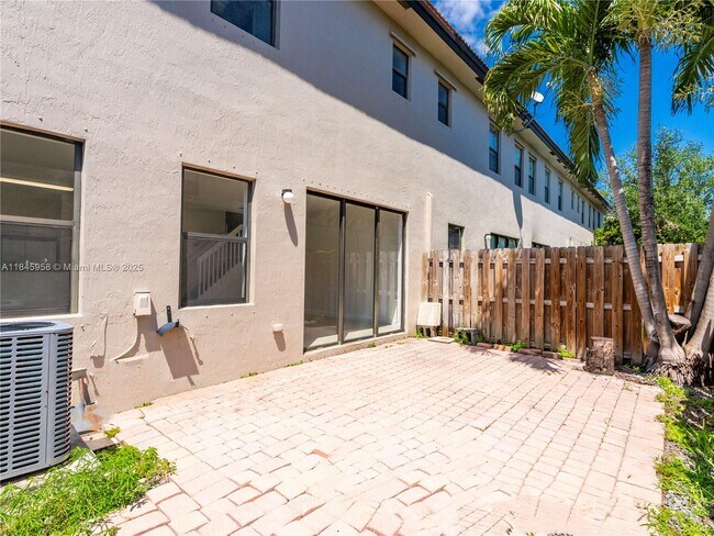 Building Photo - 11382 SW 236th St