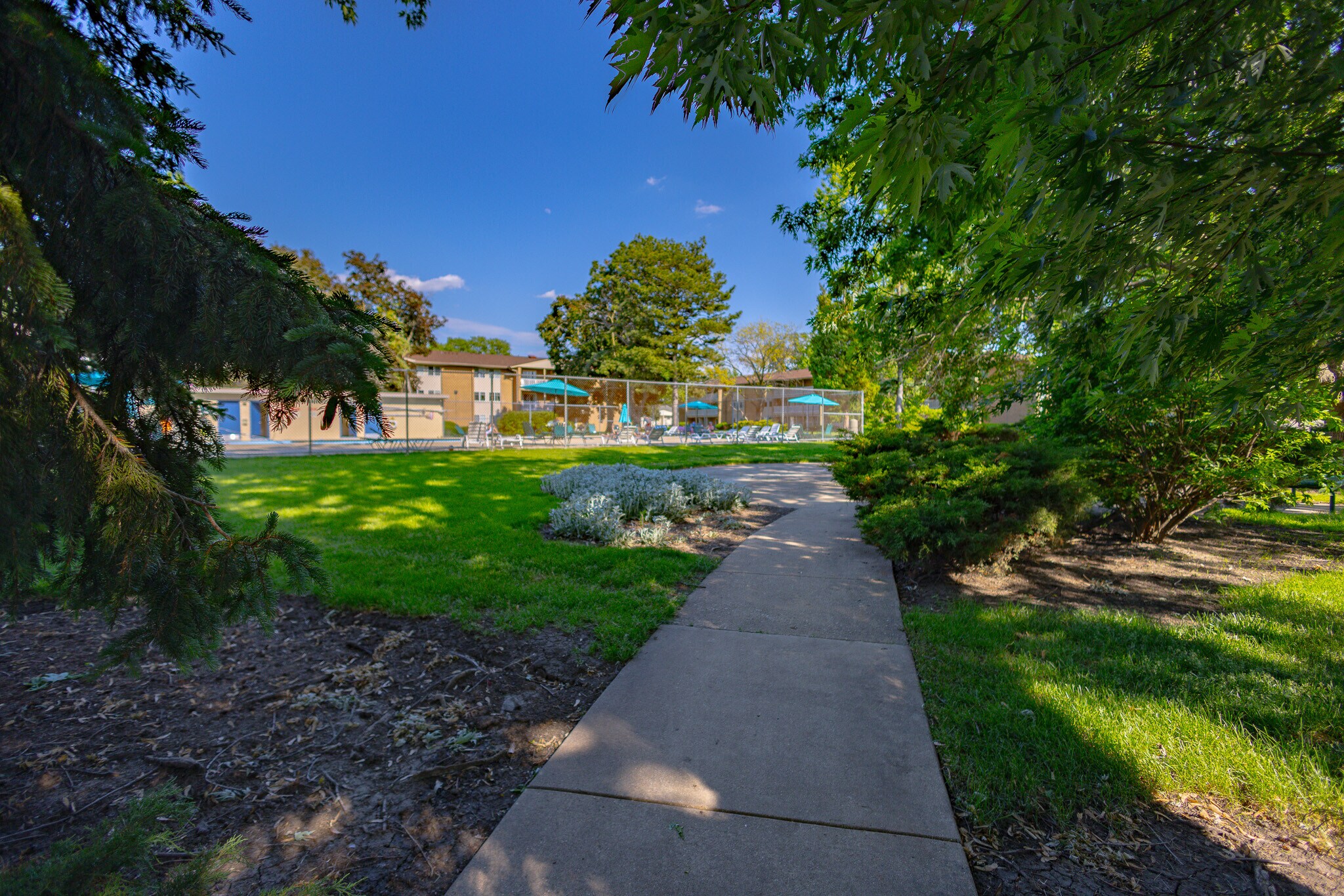 Building Photo - 930 Beau Dr