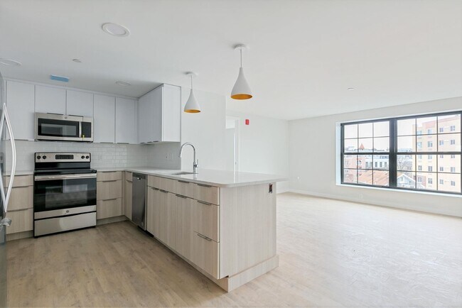 Building Photo - 1 Soden Pl