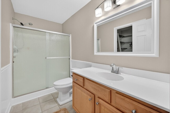 Building Photo - 641 Blue Stem Dr