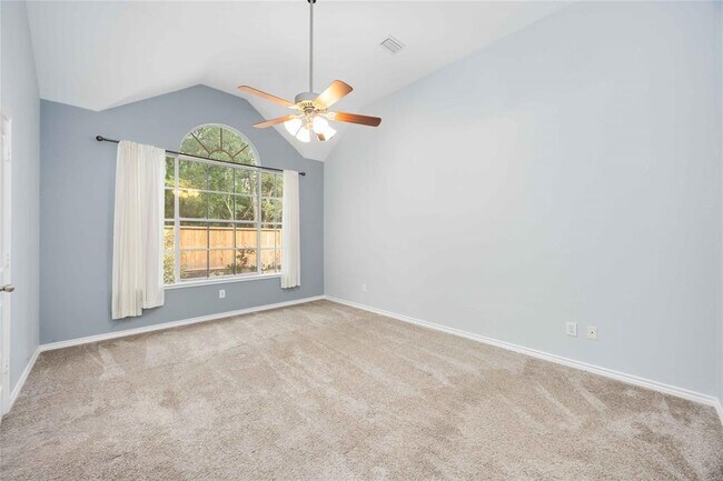Building Photo - 11 Alden Glen Ct